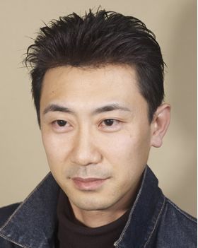 参考例オールバックスタイル　生え際見せ